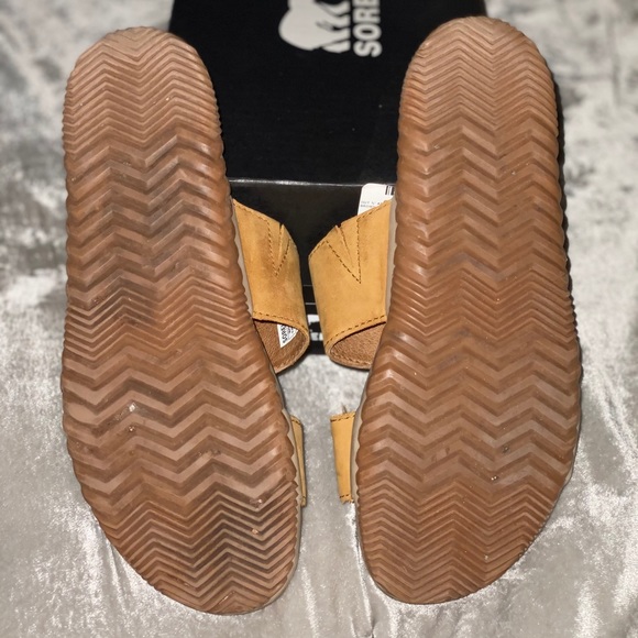 Sorel Out N About Plus Slides - Picture 3 of 5
